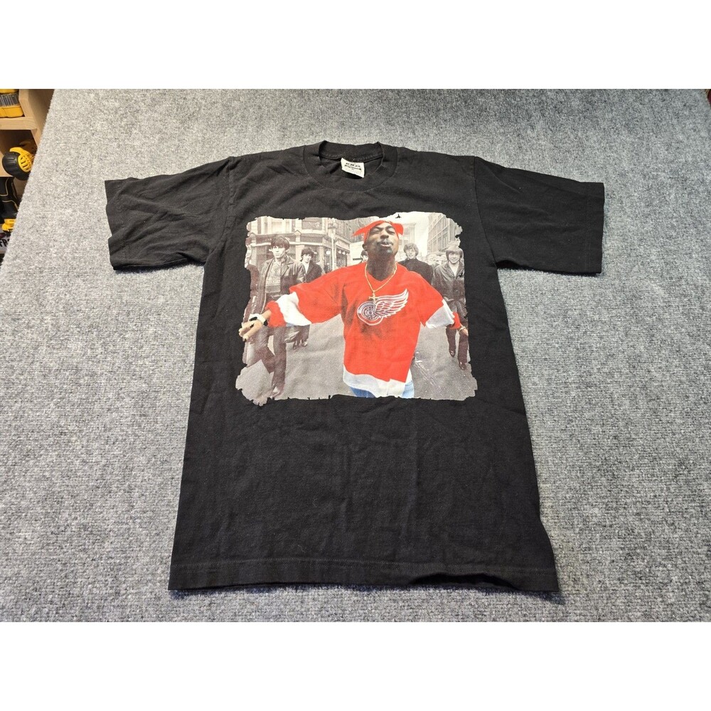 Vintage Tupac Shakur Red Wings Hockey T-Shirt Detriot Mens Size Medium